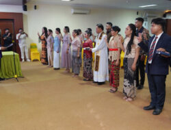 FKKH Undana Kupang Kembali Lantik 17 Dokter Hewan Muda