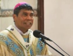 Cium tangan Bapak uskup :Simbol Penghormatan dan Toleransi dalam keragaman Agama