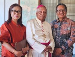 Iman Tak Goyah di Tengah Hujan: Umat Larantuka Tetap Setia di Hari Jumat Agung