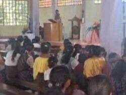 Kapolsek Maurole Sosialisasikan Pencegahan KDRT dan Kekerasan Seksual di Gereja Santo Mikael Kotabaru