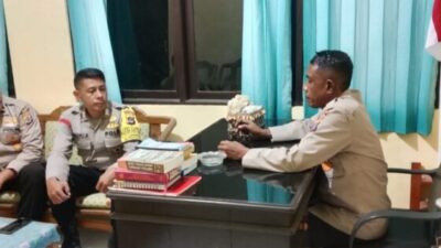 Kapolsek Pulau Ende Gelar Sesi Konseling untuk Mencegah Pelanggaran Disiplin Anggota