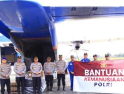Polri Kirimkan Misi Kemanusiaan ke NTT, Salurkan Bantuan bagi Korban Bencana Banjir dan Longsor
