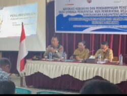 Kolaborasi Dinas P3A, Dukcapil, dan Polsek Ndona Gelar Sosialisasi Kabupaten Layak Anak di Desa Wolotopo