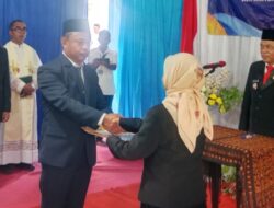 Bupati Yoseph Badeoda, Resmi Melantik Heri Gani Sebagai Direksi Perumda Tirta Kelimutu Ende