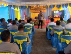 Kapolres Ende Gandeng Tokoh Adat Jaga Kamtibmas, Warga Maukaro Terima Bansos