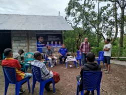 Di Kabupaten Kupang, DPC Partai Demokrat Bagikan 5.000 Bibit Sengon Laut dan Polibeg di Amfoang Selatan