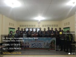 Satlantas Polres Ende Tanamkan Karakter Tertib Berlalu Lintas kepada Anggota Paskibraka 2026
